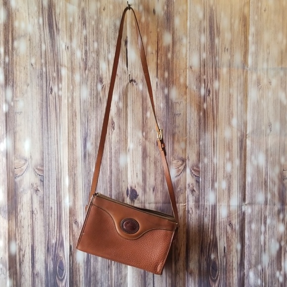 Dooney & Bourke Handbags - Dooney & bourke  vintage purse
